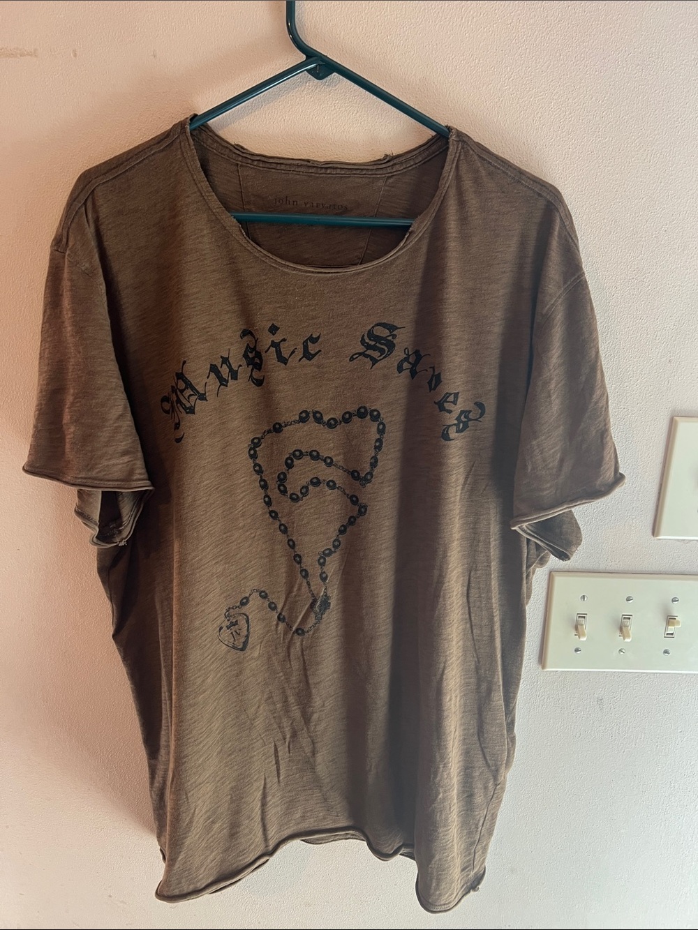 JOHN VARVATOS MUSIC SAVES RAW EDGE TSHIRT BROWN SIZE XL